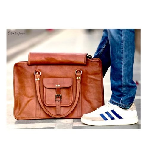 Weekender leather duffel